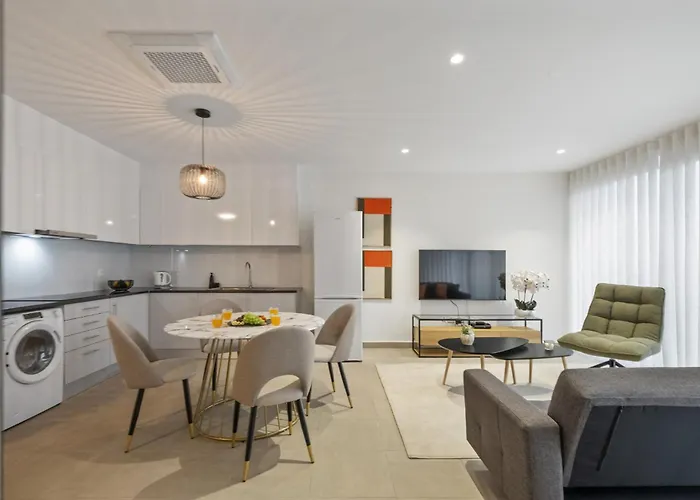 Appartamento Sunflower Gem By Homie Caniço