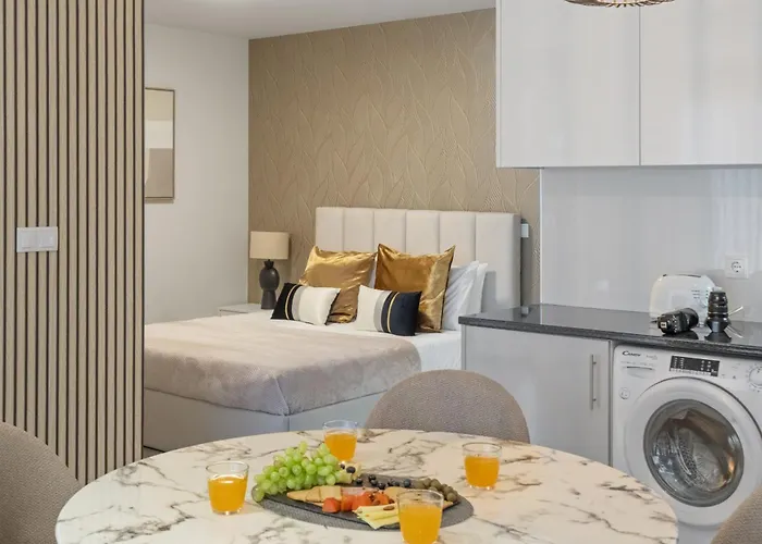 Sunflower Gem By Homie 卡尼索