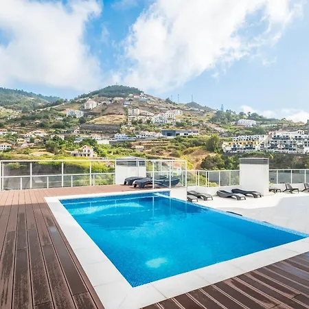 Apartment Sunflower Gem By Homie